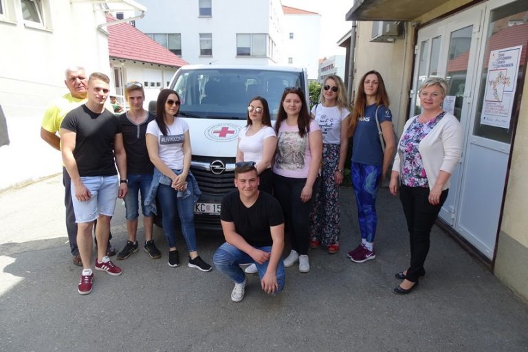 [FOTO] Mladi Crvenog križa Koprivnice u Vinkovcima odlični osmi