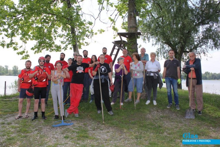 GLAS PRIRODE: MLADI I EKOLOGIJA Istražili smo koliko su škole i udruge uključene u zaštitu okoliša