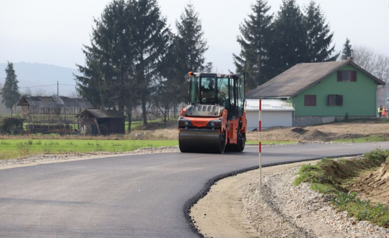 Osigurano 13,3 milijuna kuna za obnovu i održavanje prometnica