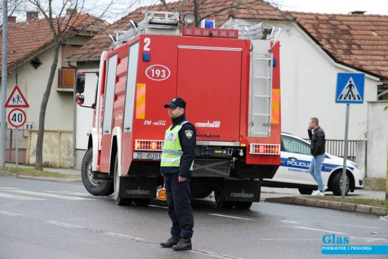 U Plavšincu gorjela obiteljska kuća, sve je krenulo iz dimnjaka