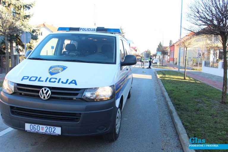 Lakši sudar Nissana i Peugeota na koprivničkom raskrižju