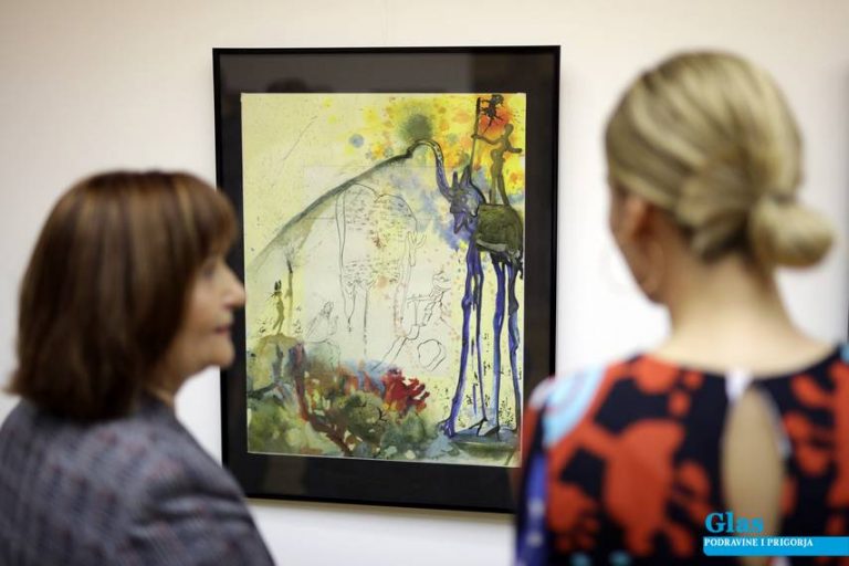 [FOTO] Posjetitelji ispunili đurđevačku galeriju na otvorenju velike izložbe Salvadora Dalija