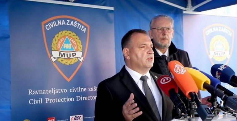 Zbog pogoršanja stanja obje korona pozitivne korisnice Doma za starije prevezene su u bolnicu Dubrava