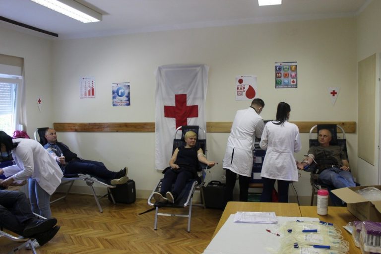 U svibanjskim akcijama krv je dalo više od četiri stotine darivatelja među kojima i 84 žene