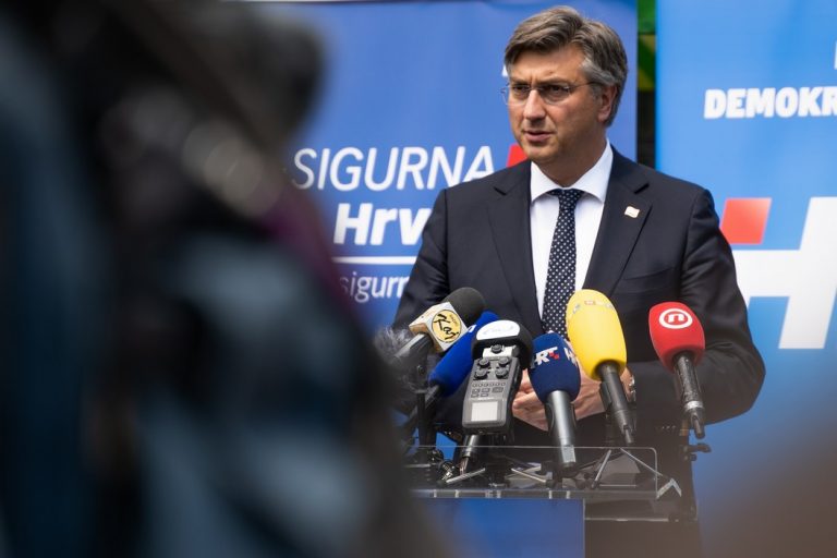 Premijer Plenković smijenio ministra Marija Banožića