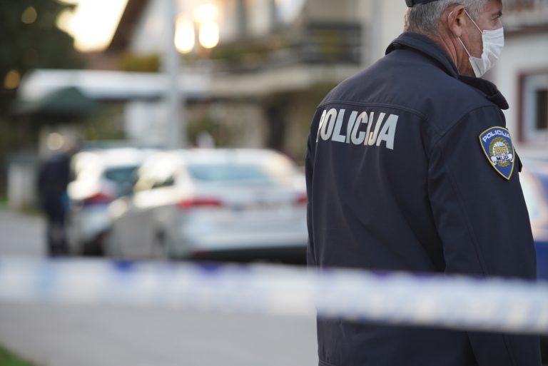 U kući u Podravini oštrim predmetom uboden muškarac, uhićena jedna osoba