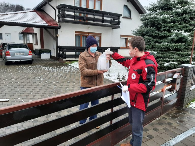 Socijalno ugroženim starijim sugrađanima dijelit će se dezinfekcijska sredstva i maske