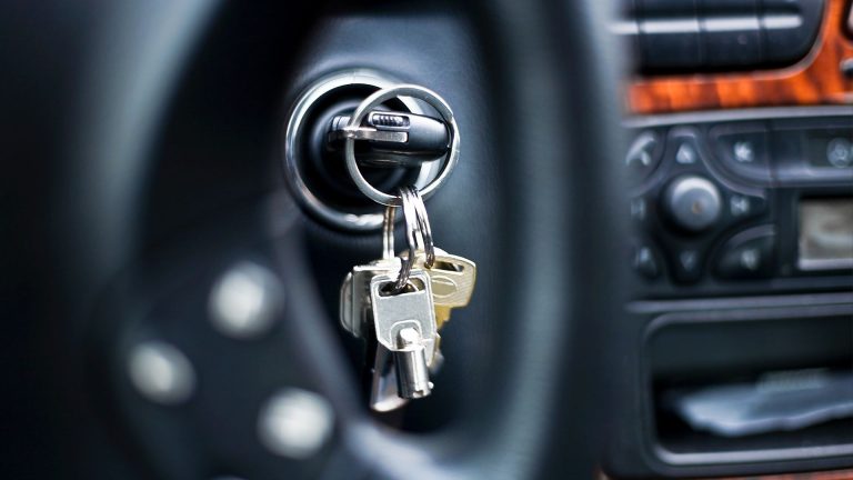 Na Starogradskoj ukraden auto, kasnije ga policija pronašla kod Našica