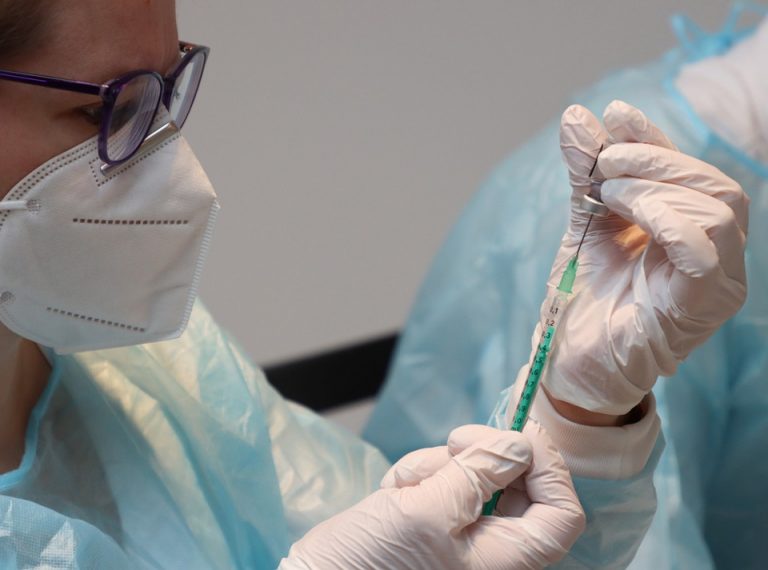 U subotu će se AstraZenecom cijepiti više od 1300 Koprivničanaca, donosimo raspored