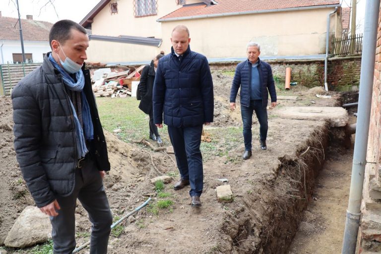 Gradonačelnik Jakšić obišao radove na energetskoj obnovi zgrade koprivničkog muzeja