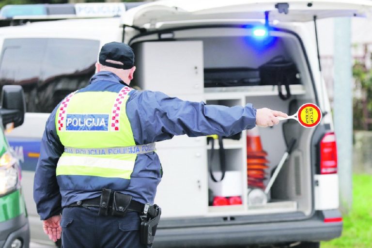Nepažnja u prometu glavni je razlog jučerašnjih prometnih nesreća