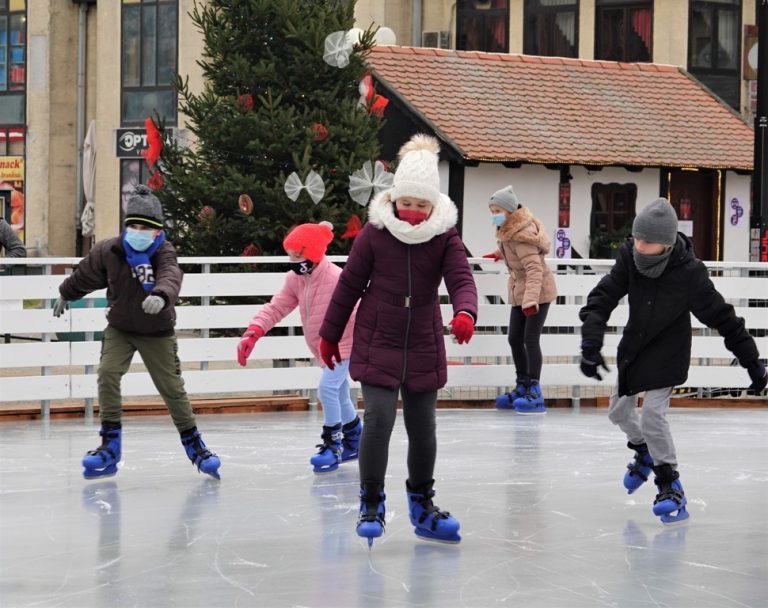 U petak se otvara đurđevačko klizalište, ali se i gleda utakmica protiv Brazila na velikom video zidu