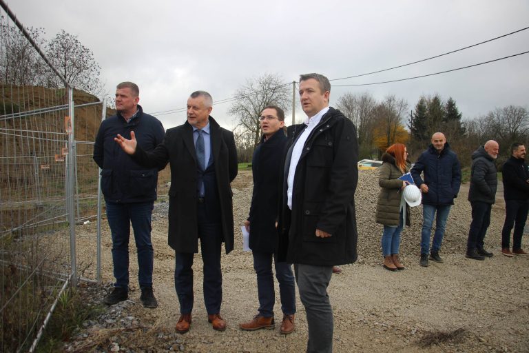 FOTO / Polako niče nova, 14 milijuna kuna vrijedna vodosprema u Čepelovcu