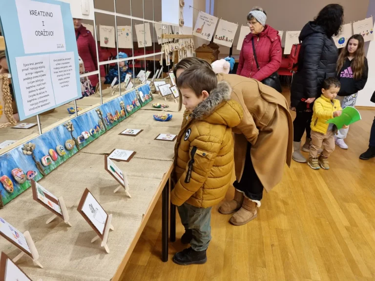 Maštoviti radovi križevačkih vrtićanaca na izložbi u Noći muzeja