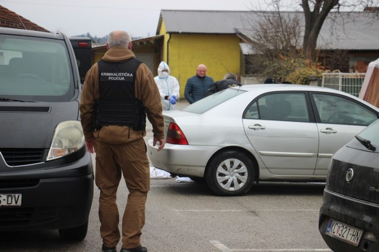[FOTO] STRAŠNO / Na parkingu restorana Zrinski pronađeno mrtvo tijelo mlađeg muškarca