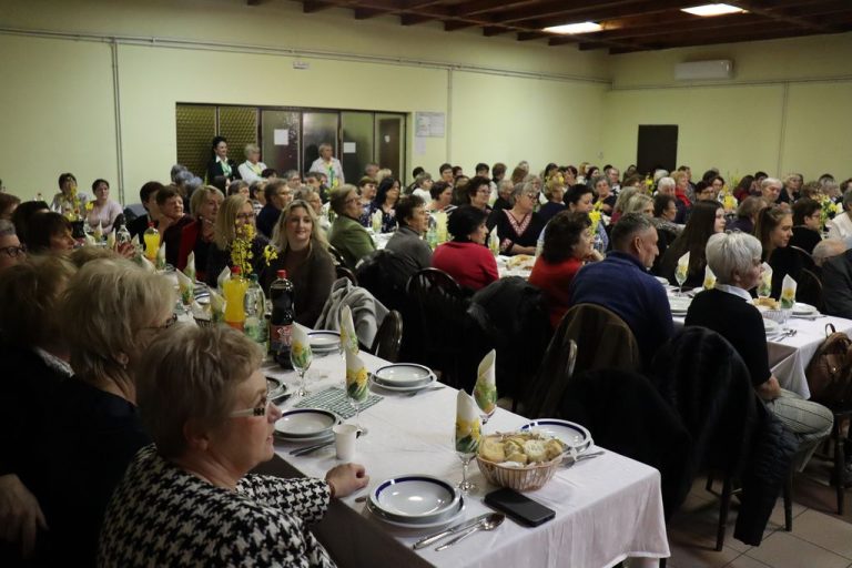 Obilježili Međunarodni dan žena druženjem u Društvenom domu Vinica