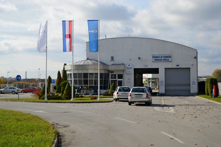 Mudrijaš krivotvorio potpis na tehničkom i puf – auto je dobio novog vlasnika