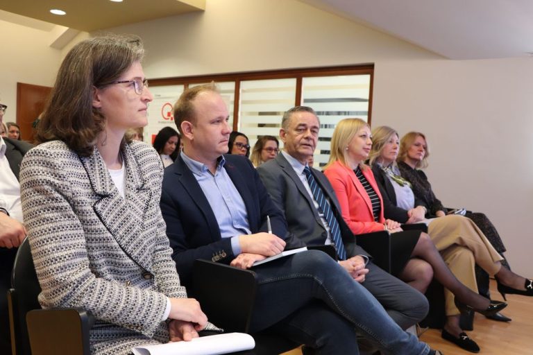 Mišel Jakšić i Darko Koren zajedno na panelu o EU fondovima