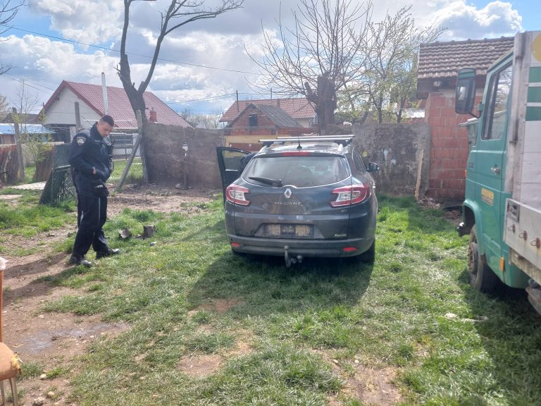 Lopovi iz Pribislavca u Novigradu pokušali ukrasti još dva auta prije uspjeha s Renaultom