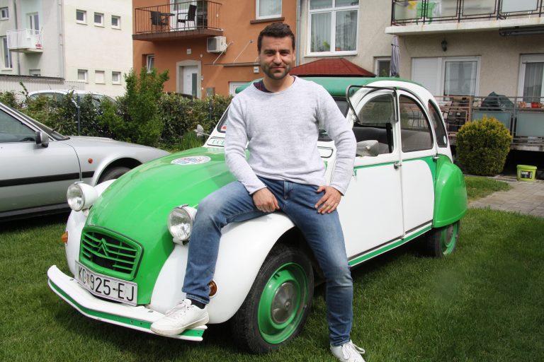 Sa svojim 48 godina starim Spačekom proputovao je cijelu Europu