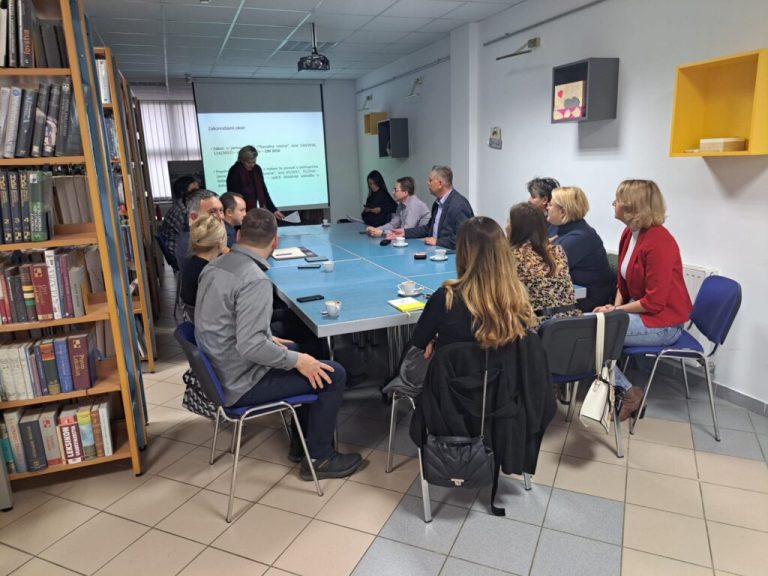 Djelatnici đurđevačkih gradskih ustanova educirali se o javnoj nabavi