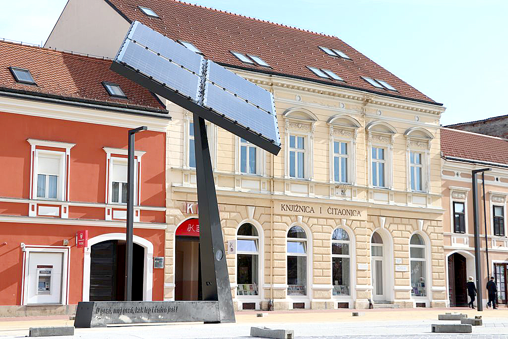 Solarno stablo na novom središnjem koprivničkom trgu 