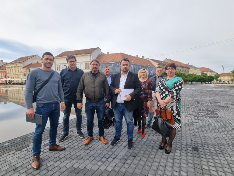 Članovi SDP-a i HSLS-a napustili sjednicu/ OZREN ŠPIRANEC