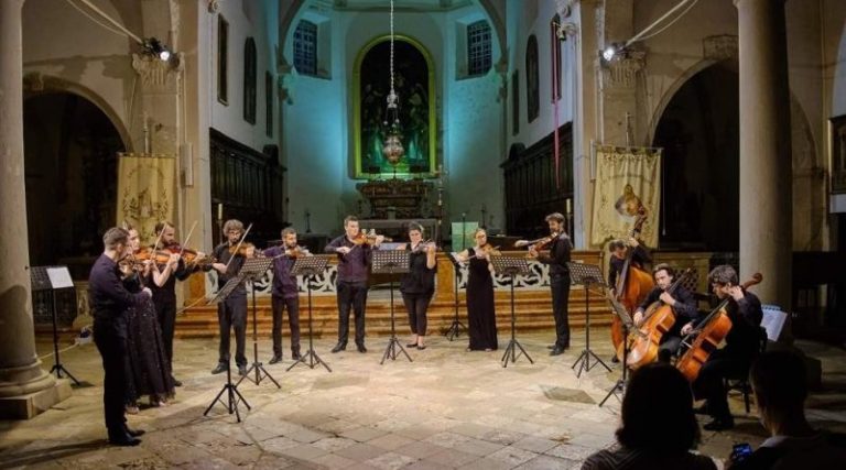 Gudački ansambl ‘Acoustic Project Strings’ nastupa u Koprivnici i Križevcima