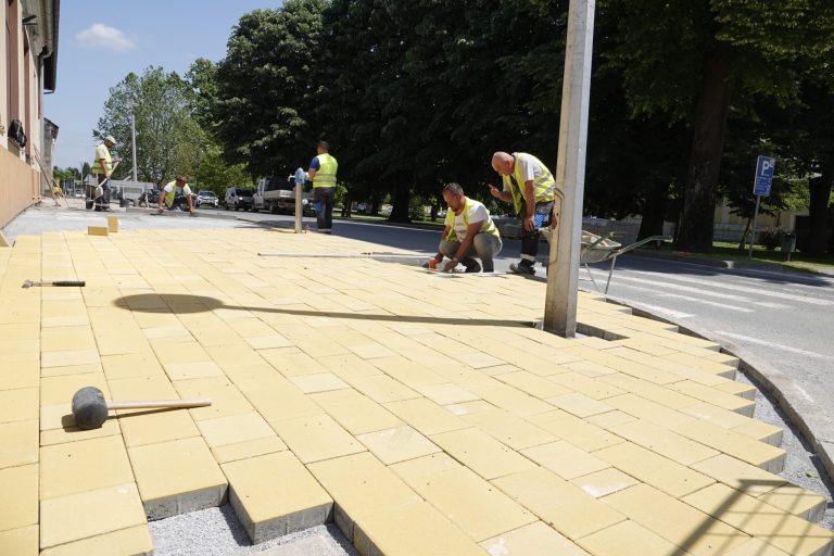 Aglomeracijski radovi centru Đurđevca donijeli nove tlakavce