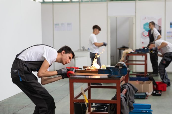 Natjecanje učenika strukovnih škola/ OBRTNIČKA ŠKOLA KOPRIVNICA