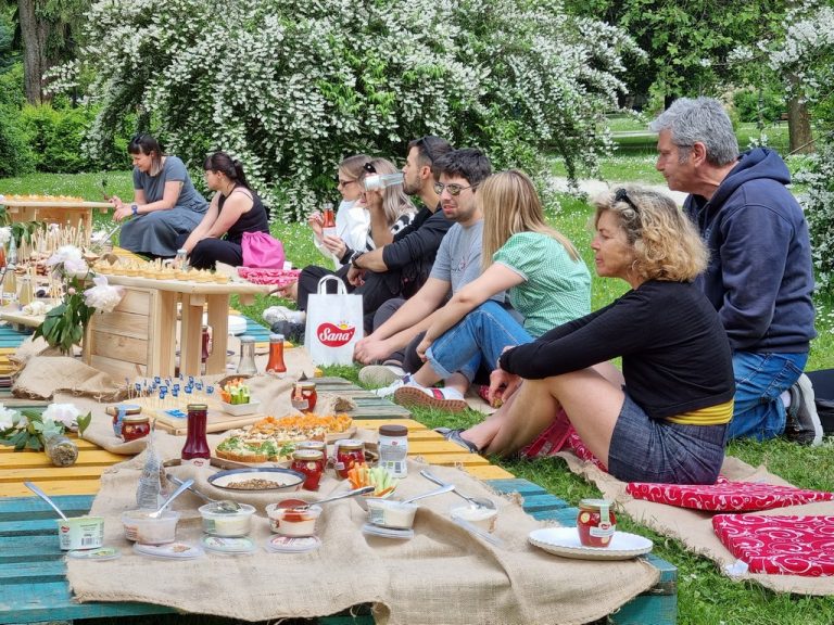 Hummus Fest u središtu Koprivnice privukao brojne poklonike zdrave hrane