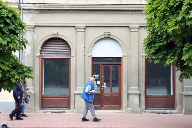 Trg krase prazni poslovni prostori/ IVAN GROBENSKI