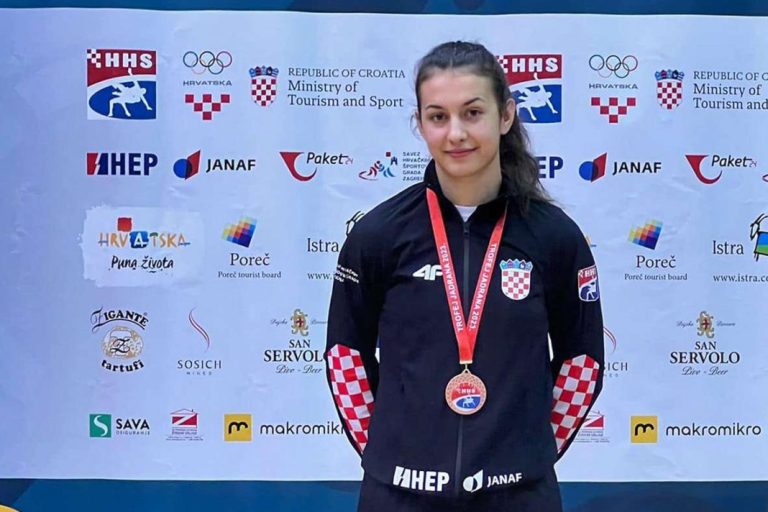 Hrvačica Podravke Lana Nogić brončana na Trofeju Jadrana