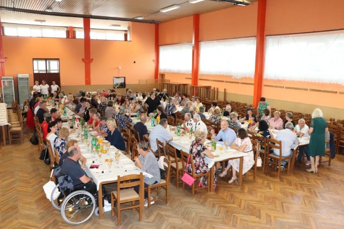 Dani cvijeća u Koprivničkom Ivancu/ GRAD KOPRIVNICA