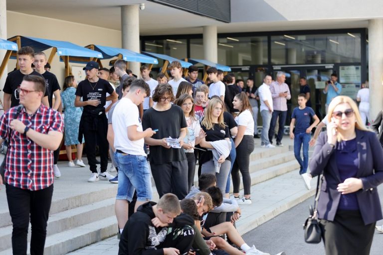 FOTO / Promocija srednjih škola u Koprivnici