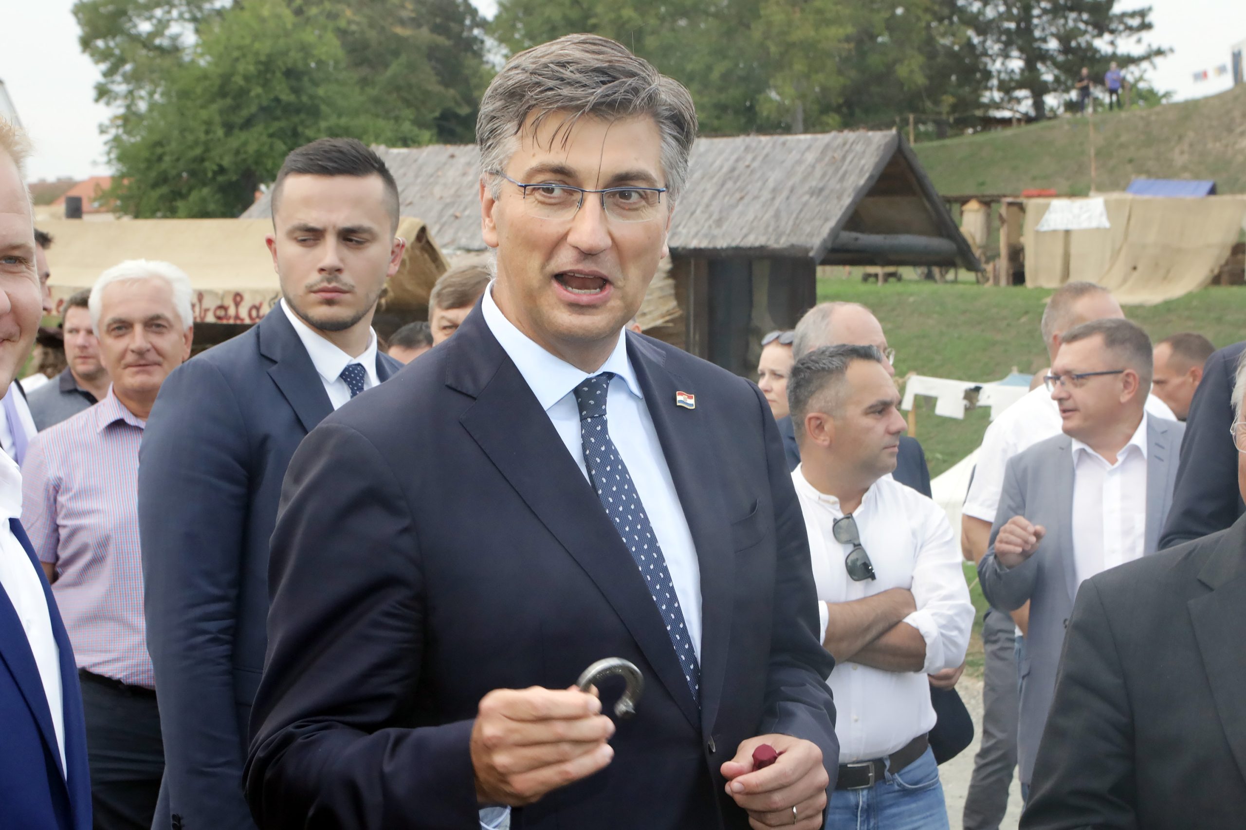 Andrej Plenković kad mu kažu da ga Financial Times optužuje za političke pritiske prema mirovinskim fondovima/ IVAN BRKIĆ