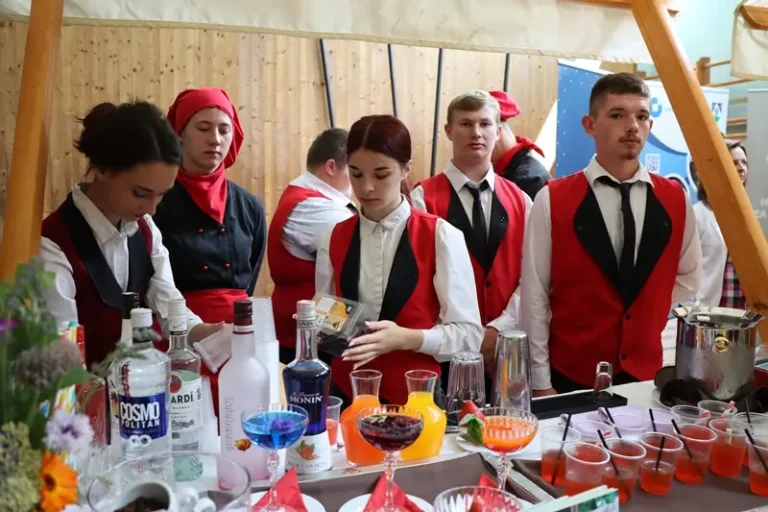 Križevačke srednje škole predstavile svoje programe i zanimanja osnovnoškolcima