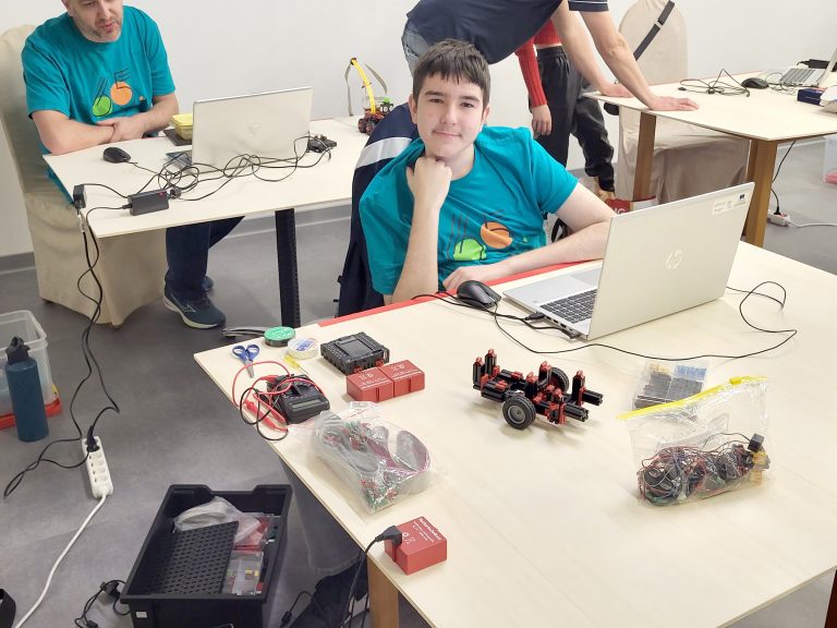 Matija Mihočka je genijalac kojem su programiranje i robotika u malom prstu