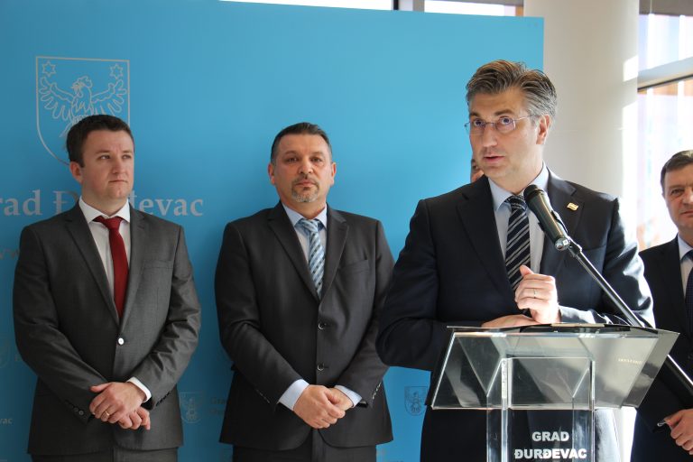 Premijer Plenković dolazi na Picokijadu i gledat će Legendu