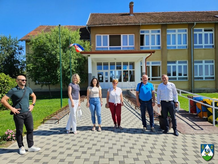 Osnovna škola Mihovila Pavleka Miškine Đelekovec uskoro će dobiti novo igralište i knjižnicu