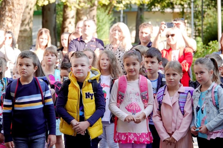 Đurđevački školarci i ove godine zbrinuti, Grad će pomoći oko nabave svih potrebnih materijala za školu