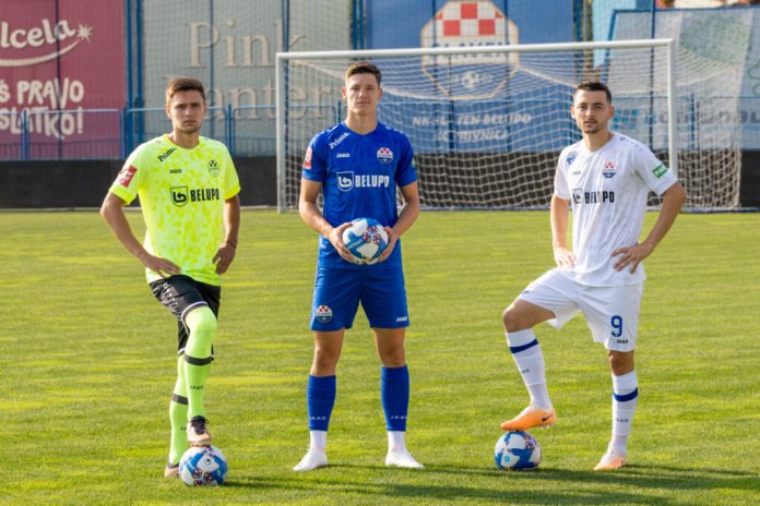 Slavenaši u novim dresovima/ SLAVEN BELUPO