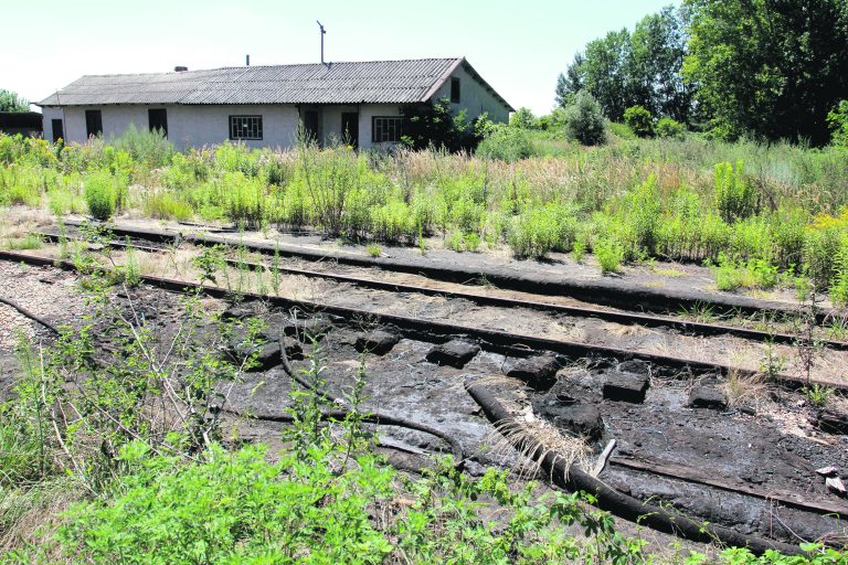 Vlada je prije 17 godina odlučila sanirati praonicu vagona u Botovu. Pogađate, nije prstom mrdnula