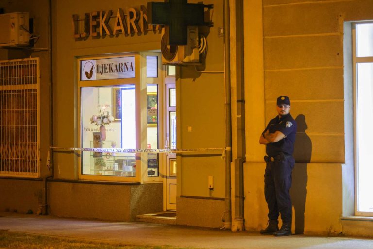 Uhićen dvojac koji je opljačkao ljekarnu u centru Koprivnice