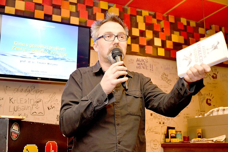 ASTROFIZIČAR DR. SC. DARIO HRUPEC: Svako društvo preferira vjernike, a ne znatiželjne skeptike
