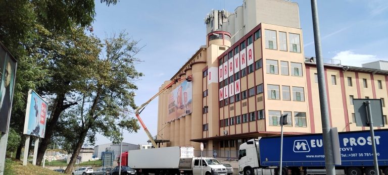 Podravkini silosi postali reklamni pano