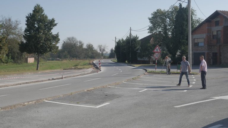 Započeli radovi na obnovi kolnika Kalinovac – Batinske