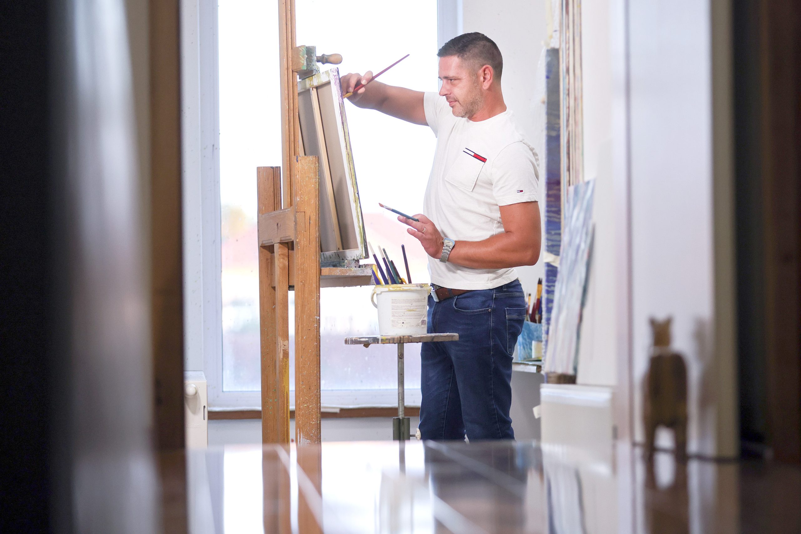 Godišnje naslika pedesetak slika većeg sobnog formata / IVAN BRKIĆ