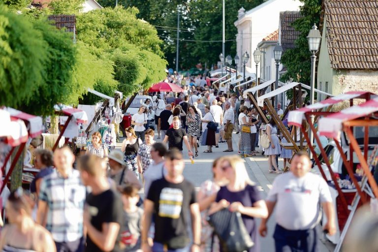 GLAS PRIRODE Ekologija i turizam: prilika ili prijetnja prirodi našeg kraja?