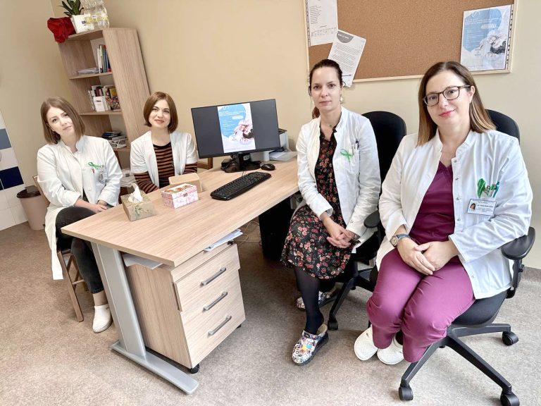 Psihologinje Tea Bukvić Rezo i Tihana Kosi te psihijatrice Bojana Živanović-Đilas i Vanja Raste Sabol / PRIVATNA ARHIVA